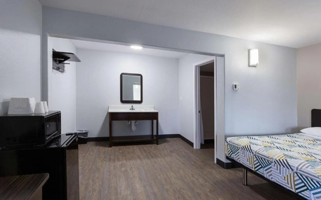 Motel 6 Show Low, AZ