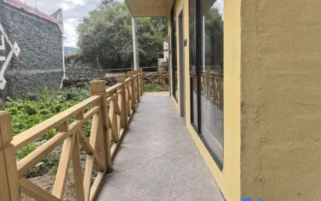 Valley Retreat Homestay (Shuangqiaogou, Siguniang Mountain)