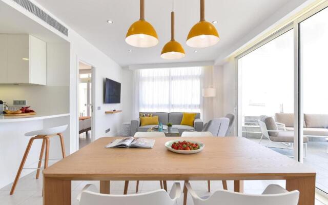 Mogan Beachfront apartment V&L
