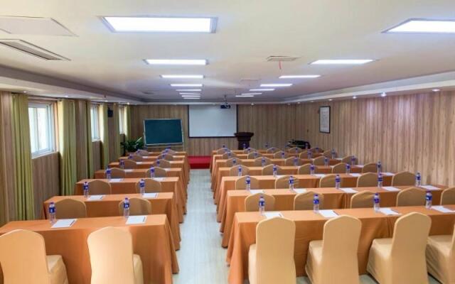 GreenTree Inn Xuancheng South Zhuangyuan Road Express Hotel