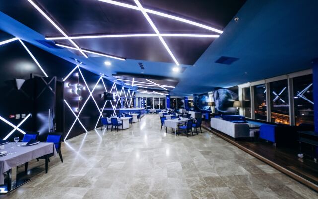 Point Hotel Baku