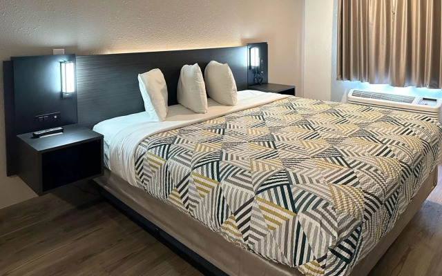 Motel 6 Pooler, GA - Savannah Airport
