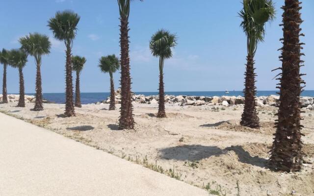 Appartamento con terrazza sul mare