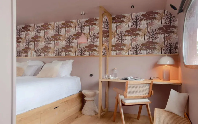 LA PENICHE Bed & Bicycle - Aigues Mortes