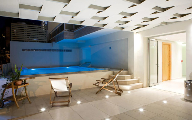Grand TheoNi Boutique Hotel & Spa