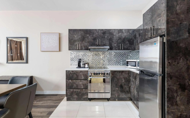 Hotel Montreal Metropolitan, BW Signature Collection