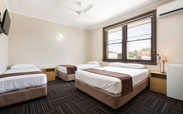 Toongabbie Hotel