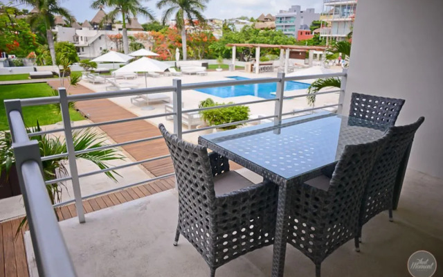 Magia Apartment F102 by iMexico