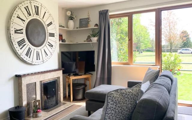 Charming, Modern Masonette in Heart of Fermoy River Town
