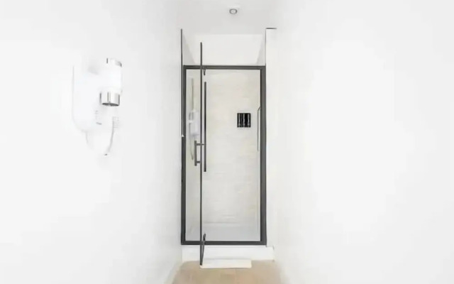 Kunda House JQ- Apt 5