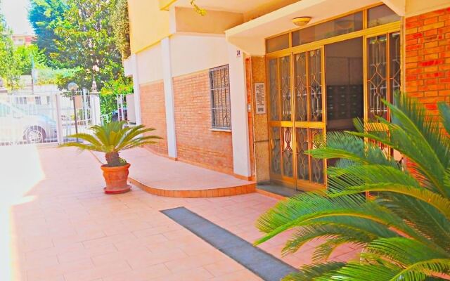 Vatican 6 Minutes From