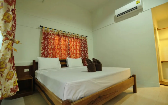 Phi Phi Twin Palms Bungalows