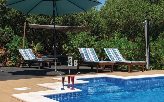 Amazing Home in Lumbarda With Wifi and 6 Bedrooms
