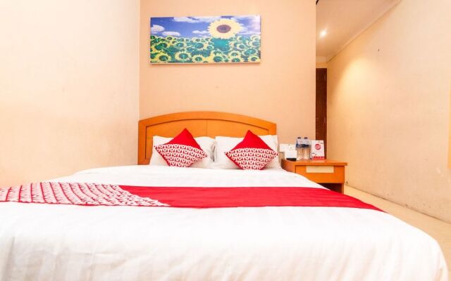 OYO 1671 D-one Hotel