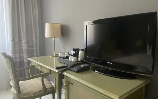SL'otel im Parforcehaus