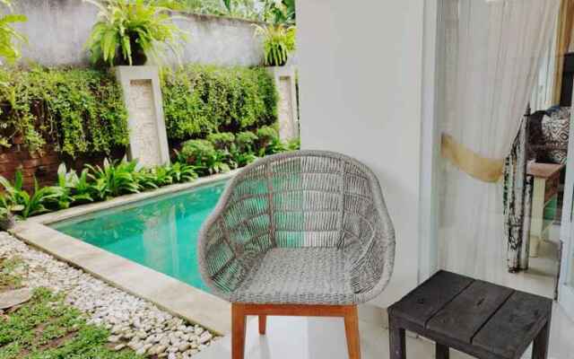 Rumah Garden Berawa Canggu Villa