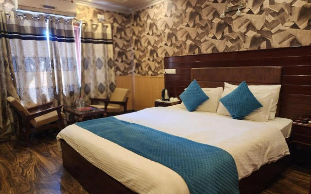Hotel Grand M.S Srinagar