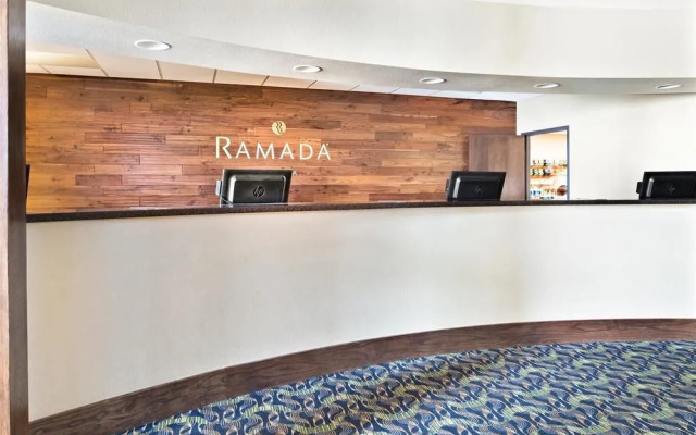 Holiday Inn Omaha Convention Center