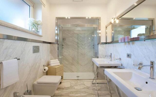 Villa Daniela With Swimming Pool