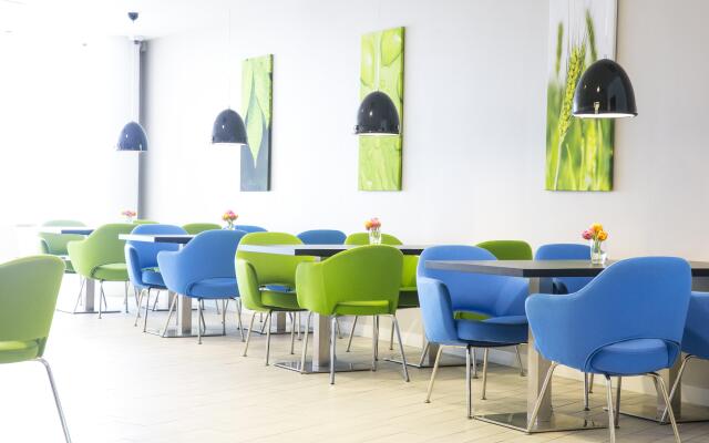 Holiday Inn Express Amsterdam - Arena Towers by IHG