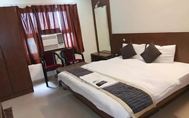 OYO 2289 Hotel Radha Palace
