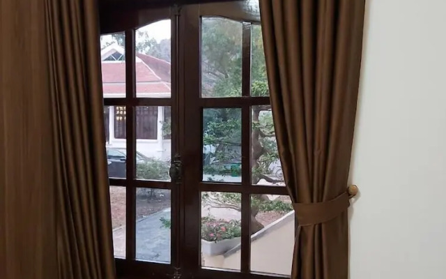 Van Xuan Royal Hotel