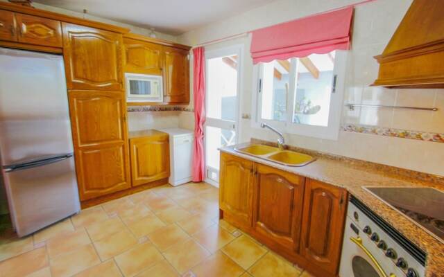 Gema - Pretty Holiday Home in Calpe