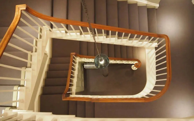 Houndgate Townhouse