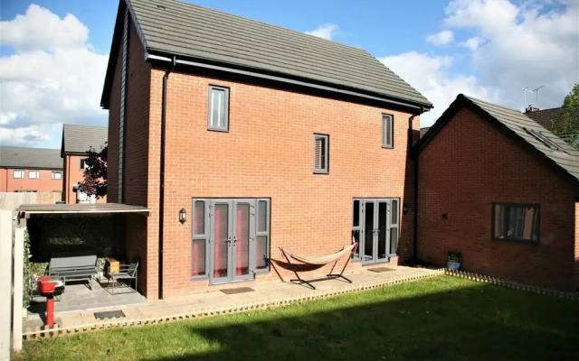 NEW Vibrant 3BD House in Coventry West Midlands