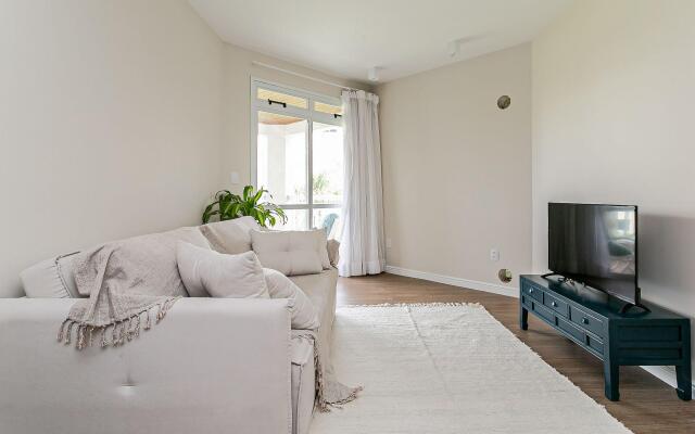 Completo Em Condominio Com Acesso a Lagoa #La10