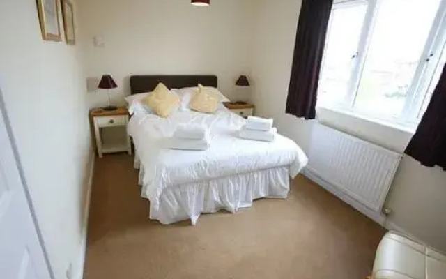 Quay Holidays - Harbourside Park