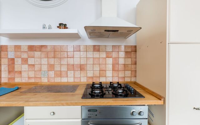 Supercentral Spacious Apartment