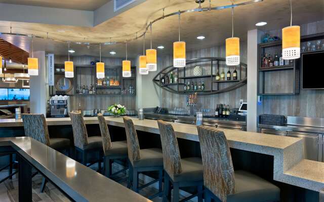 Oxford Suites Bellingham