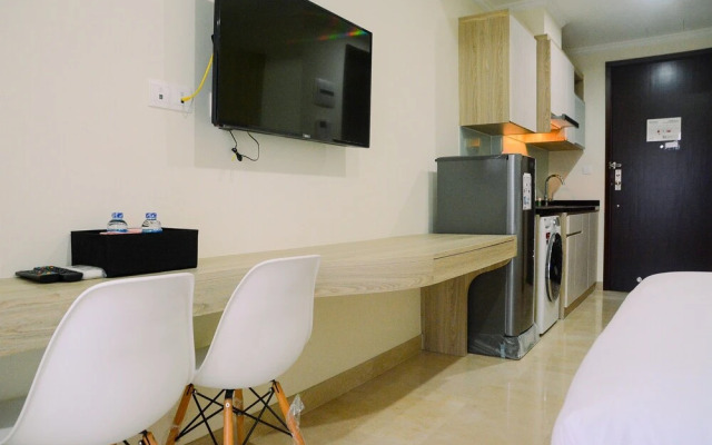 Spacious Studio Menteng Park Apartment