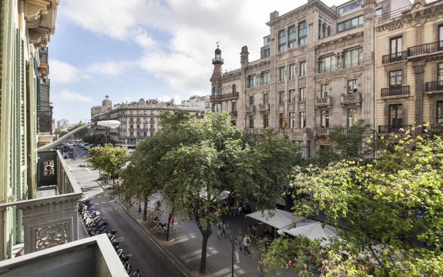 Uma Suites Luxury Downtown