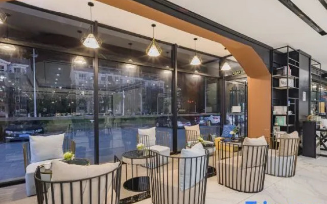 Xana Hotelle (Tianjin Huaming Binhai International Airport)