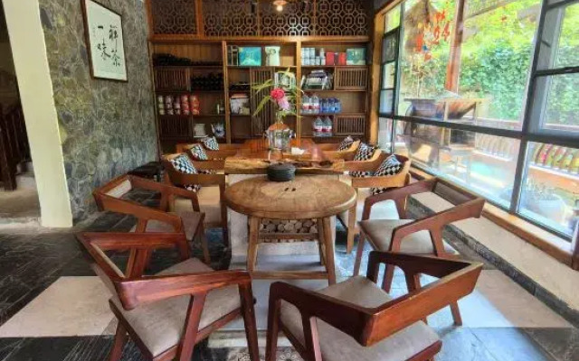 Yueshanju Hostel
