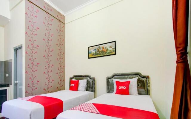 Capital O 90151 Guest House 180