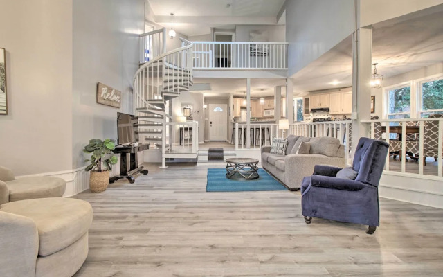 Riverfront Savannah Getaway w/ Pool & Dock!
