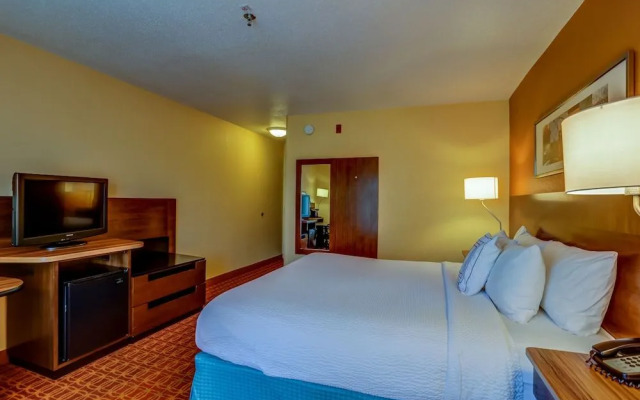 Fairfield Inn & Suites By Marriott Memphis