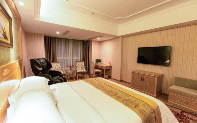 Vienna Hotel Nanning Qingxiu Mountain
