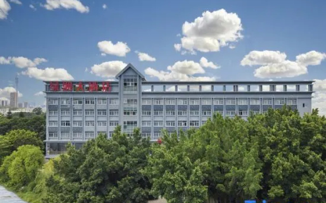 Yijia Hotel (Weizhou Convention and Exhibition Center Branch)