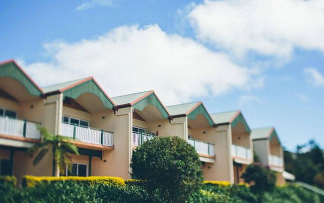 Tinaroo Lake Resort