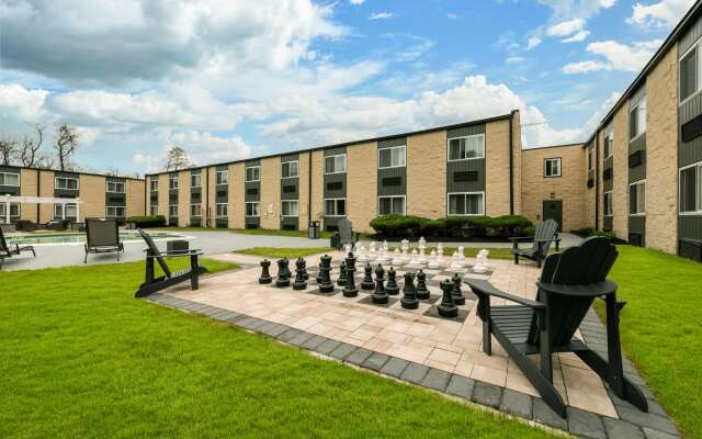 SureStay Plus Hotel by Best Western McGuire AFB Jackson