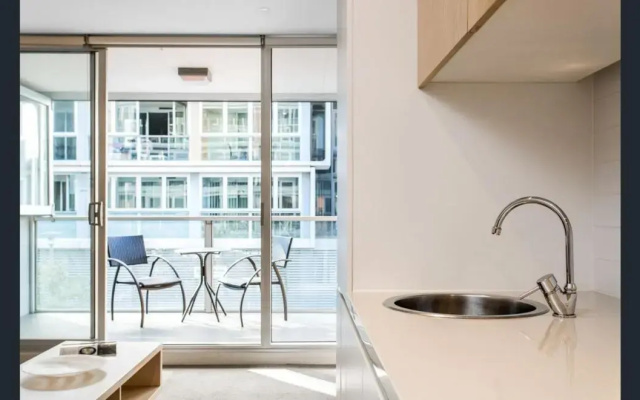 Hi 5 Stars Luxury Adelaide City Apartment