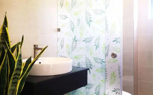 Benzen Boutique Stays Hostel and Apartment
