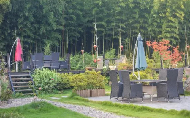 Zhuji Fengqing Hostel