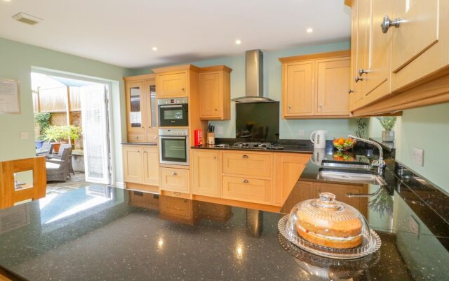 Kings Hill View