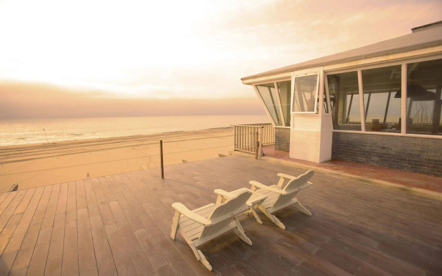 Pelican Point Lodge