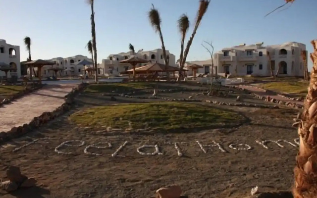 BeachSafari Resort